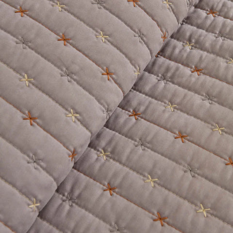 Margot Spreiset Grijs 230x240 cm + 2 (50x70 cm)