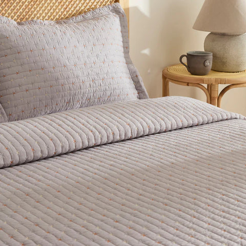 Margot Spreiset Grijs 230x240 cm + 2 (50x70 cm)