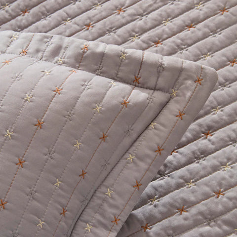 Margot Spreiset Grijs 230x240 cm + 2 (50x70 cm)