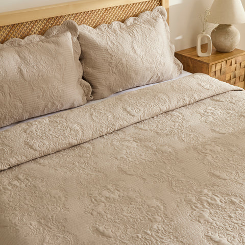 Camille bedsprei set beige 230x240 cm + 2 (50x70 cm)