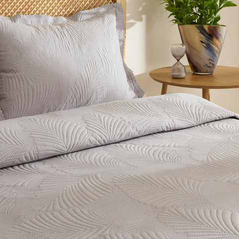 Leaf Bedspread Set Gray 230x240 cm + 2 (50x70 cm)
