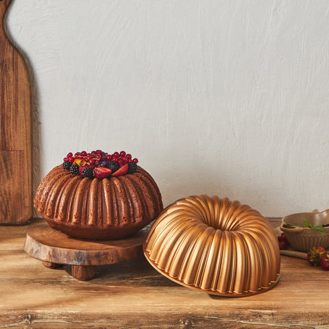 Karaca Cake Pro Cast Aluminum Rosegold Cake Pan, Segmented Design
 