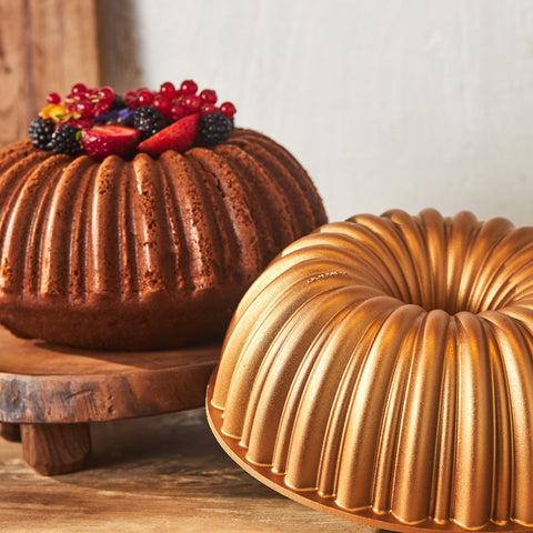 Karaca Cake Pro Cast Aluminum Rosegold Cake Pan, Segmented Design
 