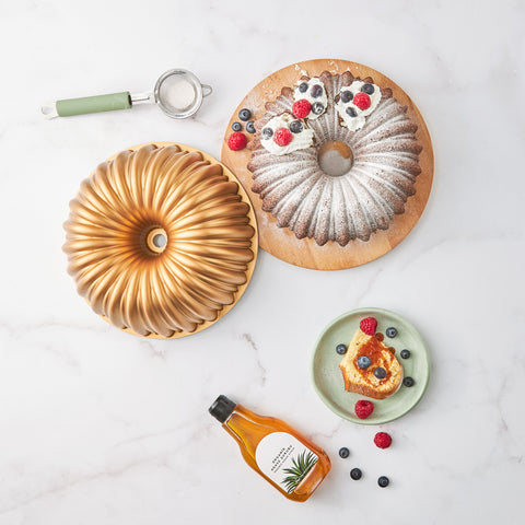 Karaca Cake Pro Cast Aluminum Rosegold Cake Pan, Segmented Design
 