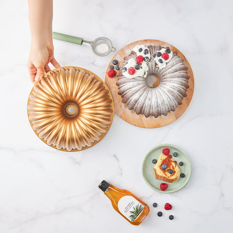 Karaca Cake Pro Cast Aluminum Rosegold Cake Pan, Segmented Design
 