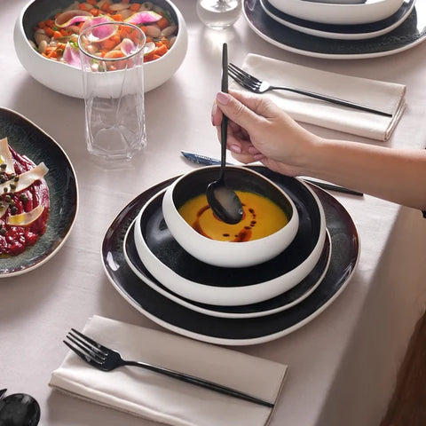 Karaca Earth Collection Galactic 55-delig tafelservice voor 12 personen – Wit