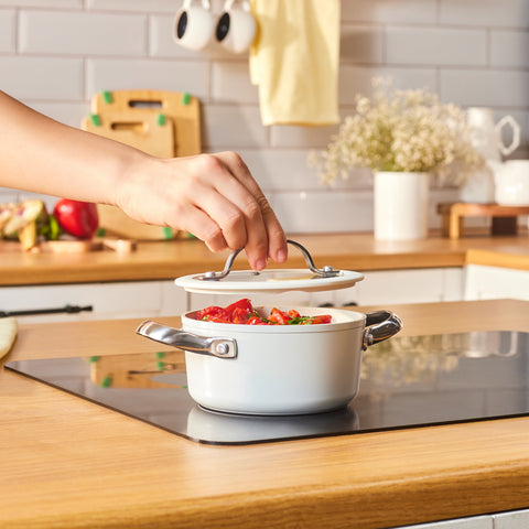 Karaca Swiss Crystal Almond Cream, Keramische Potten, 14cm