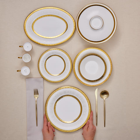 Karaca Royal Bone China Victoria 55-delige Dinnerset voor 12 Personen, Goud
