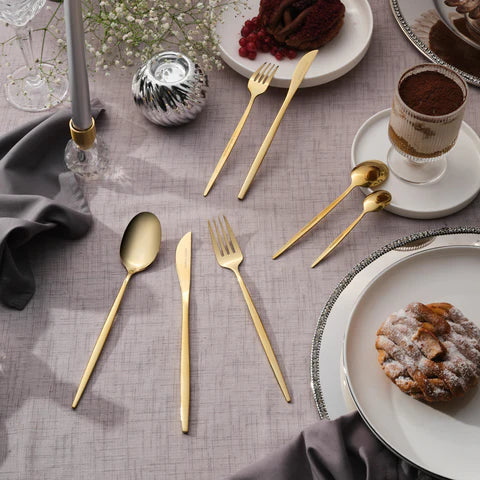 Karaca Camille Bestekset voor 12 personen, 84-delig