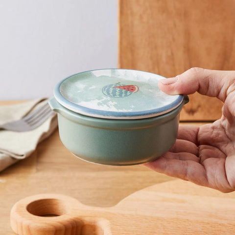 Karaca, ontbijtkom met watermeloen