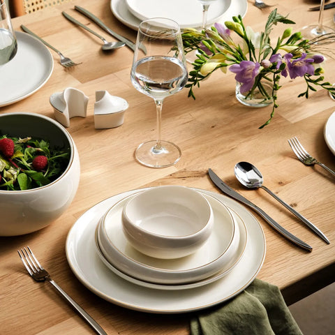 Karaca Red Carpet Collection Streamline Hole Gold - 59-delig porseleinen servies voor 12 personen