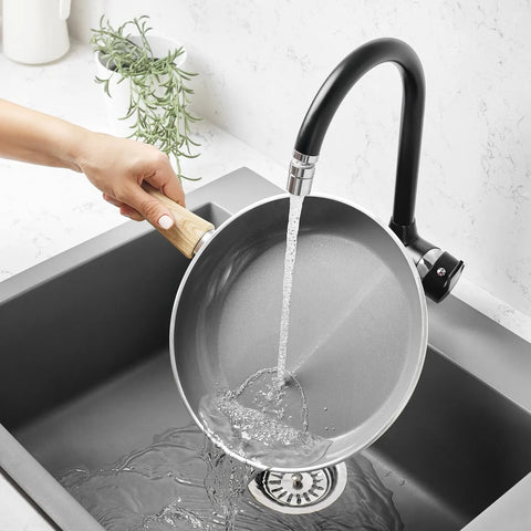 Karaca Swiss Crystal 18 cm melkkan, crème