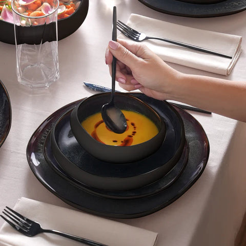 Karaca Earth Collection Galactic 55-delig tafelservice voor 12 personen – Zwart