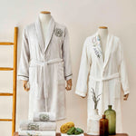 Karaca Home Minerva Offwhite-Beige Geborduurd Bamboe Familie Badjas Set